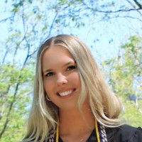 <em>Mikayla L.</em>